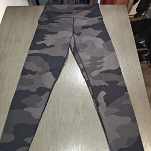 Aerie Camo Print Leggings, Size Large